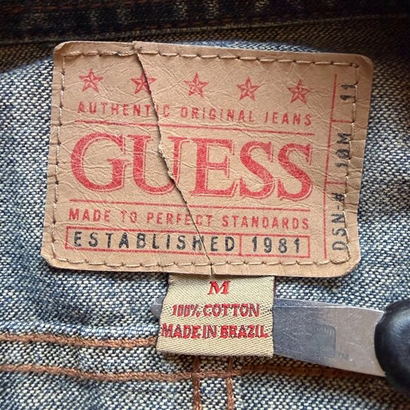 Vintage 90s Guess Size M Blue Denim Authentic Original Jeans Trucker Jacket - Picture 5 of 16